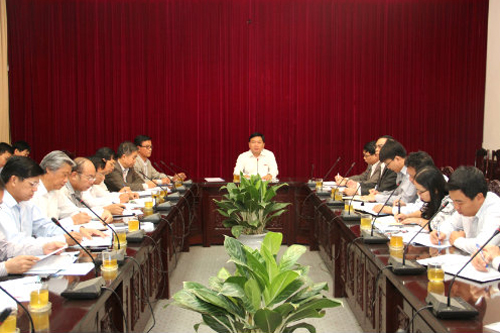 Bộ trưởng Đinh La Thăng làm việc với Viện Chiến lược và Phát triển GTVT